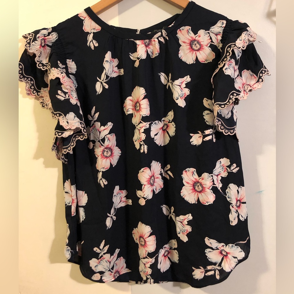 ANN TAYLOR FLORAL RUFFLES SLEEVES TOP - SIZE PETITE LARGE (PL) … NEW WITH TAGS